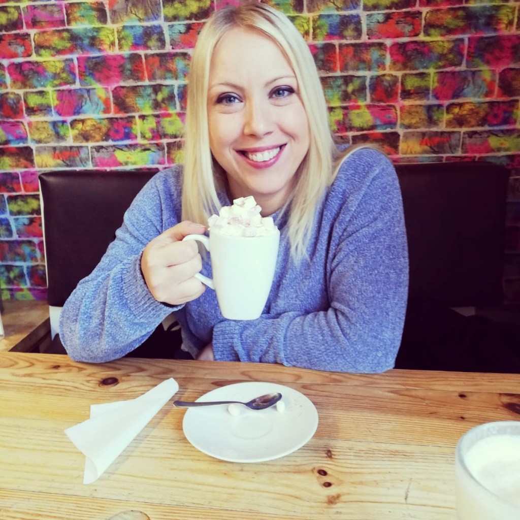 Heather, English teacher and parenting blogger from The Growing Way